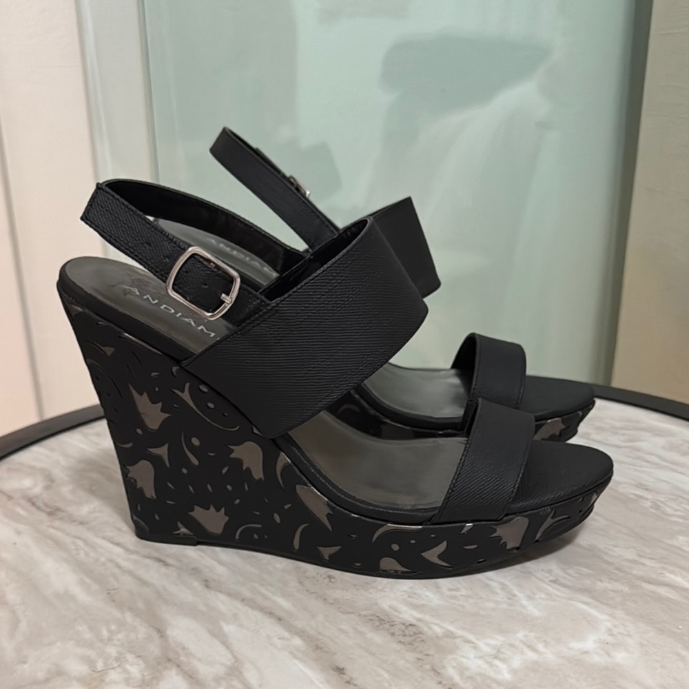 Elegant Black Wedge Sandals with Intricate Cutout Design